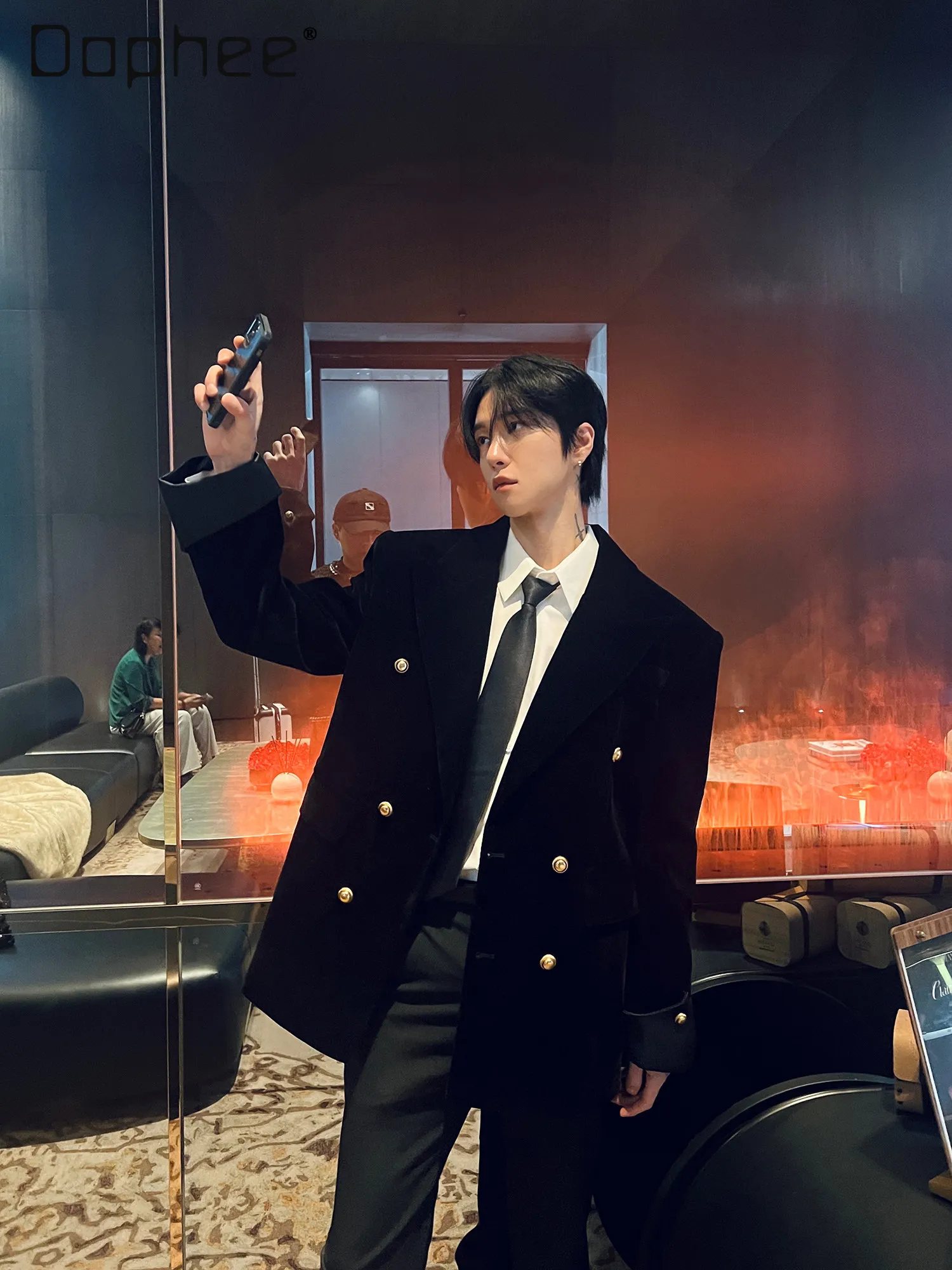 High-end Light Luxury Satin Velvet Oversized Suit Wedding Suit Fashion Cross Collar Classic Style Double-breasted Men's Jacket - Image 3